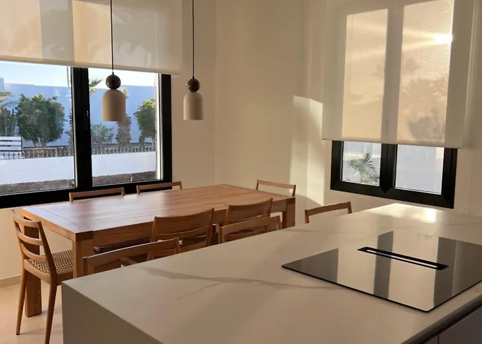 La Favorita فيلة *